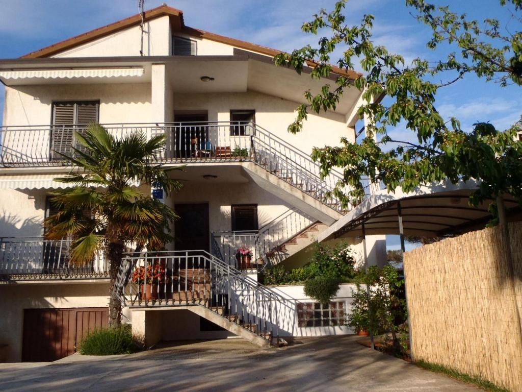 Apartments Jurisevic Umag Exteriör bild