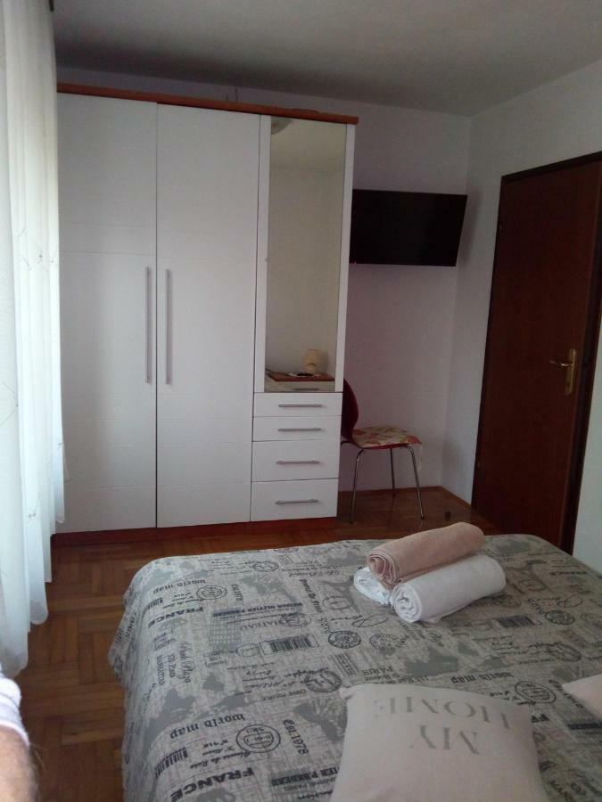 Apartments Jurisevic Umag Exteriör bild